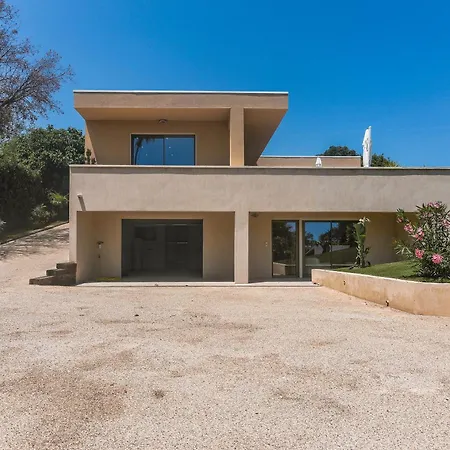 La Capitane Villa Grimaud